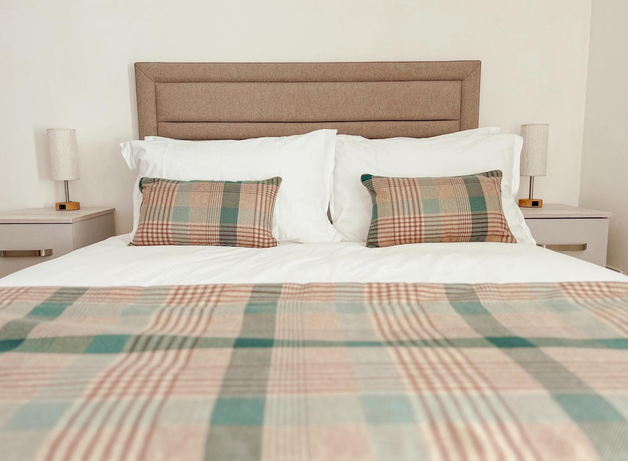 Loch Ness Gatehouse Apartments ฟอร์ตออกัสตัส ภายนอก รูปภาพ